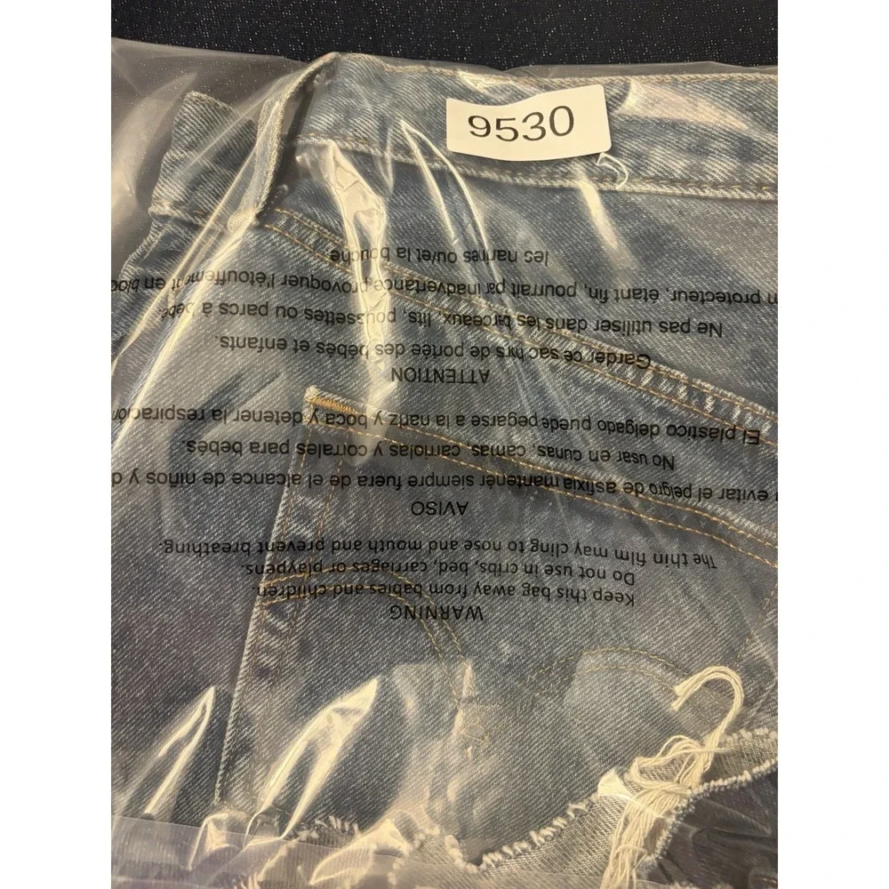 levis womens 501 shorts NWT 32